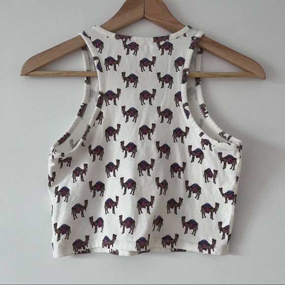 Camel Print Crop Tank Top - Picture 5 of 7